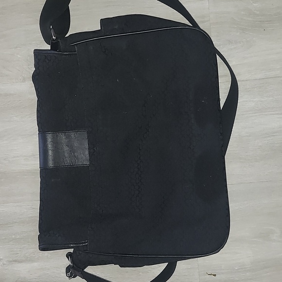 Coach Hudson Jacquard Signature Commuter Bag - Picture 13 of 16